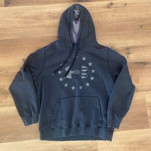 Black under armour L hoodie